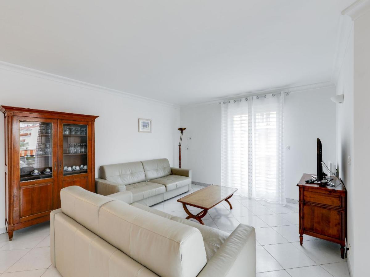 Apartment Residence L'Amiral By Interhome Saint-Raphaël Екстериор снимка