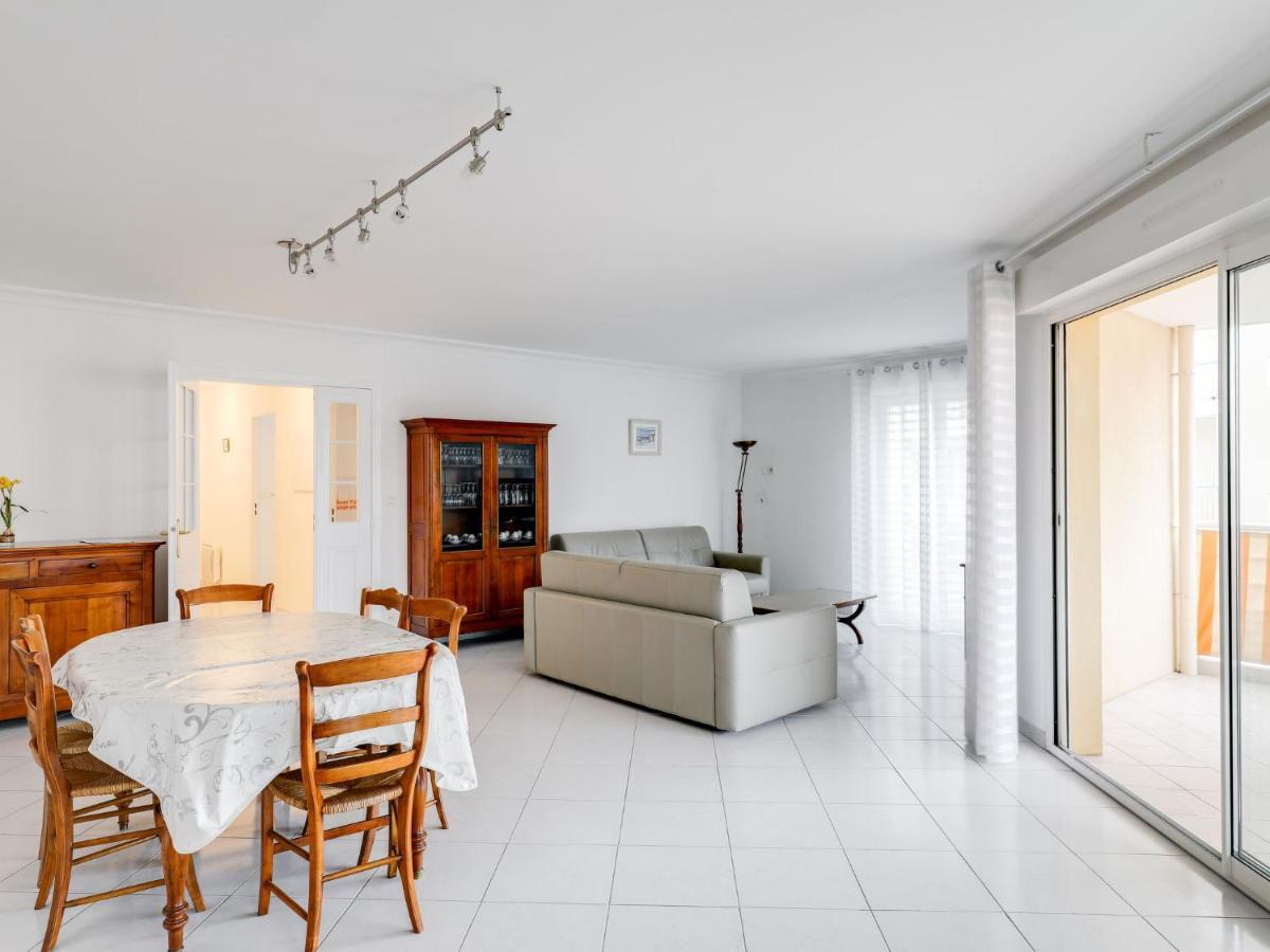 Apartment Residence L'Amiral By Interhome Saint-Raphaël Екстериор снимка
